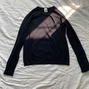 This Athleta Girl long sleeve top is so cute! Size-L/12 Color-Black.
